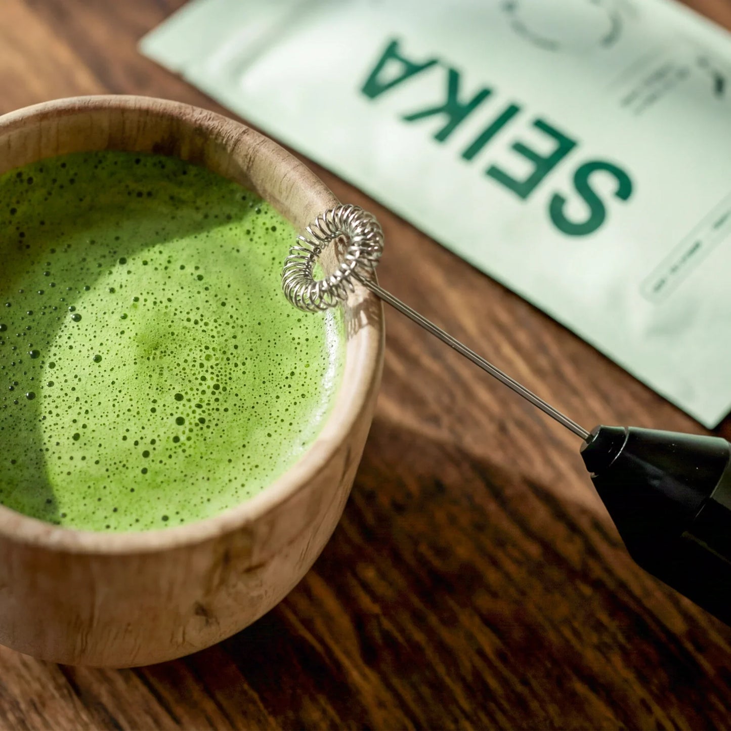 Mousseur électrique pour matcha
