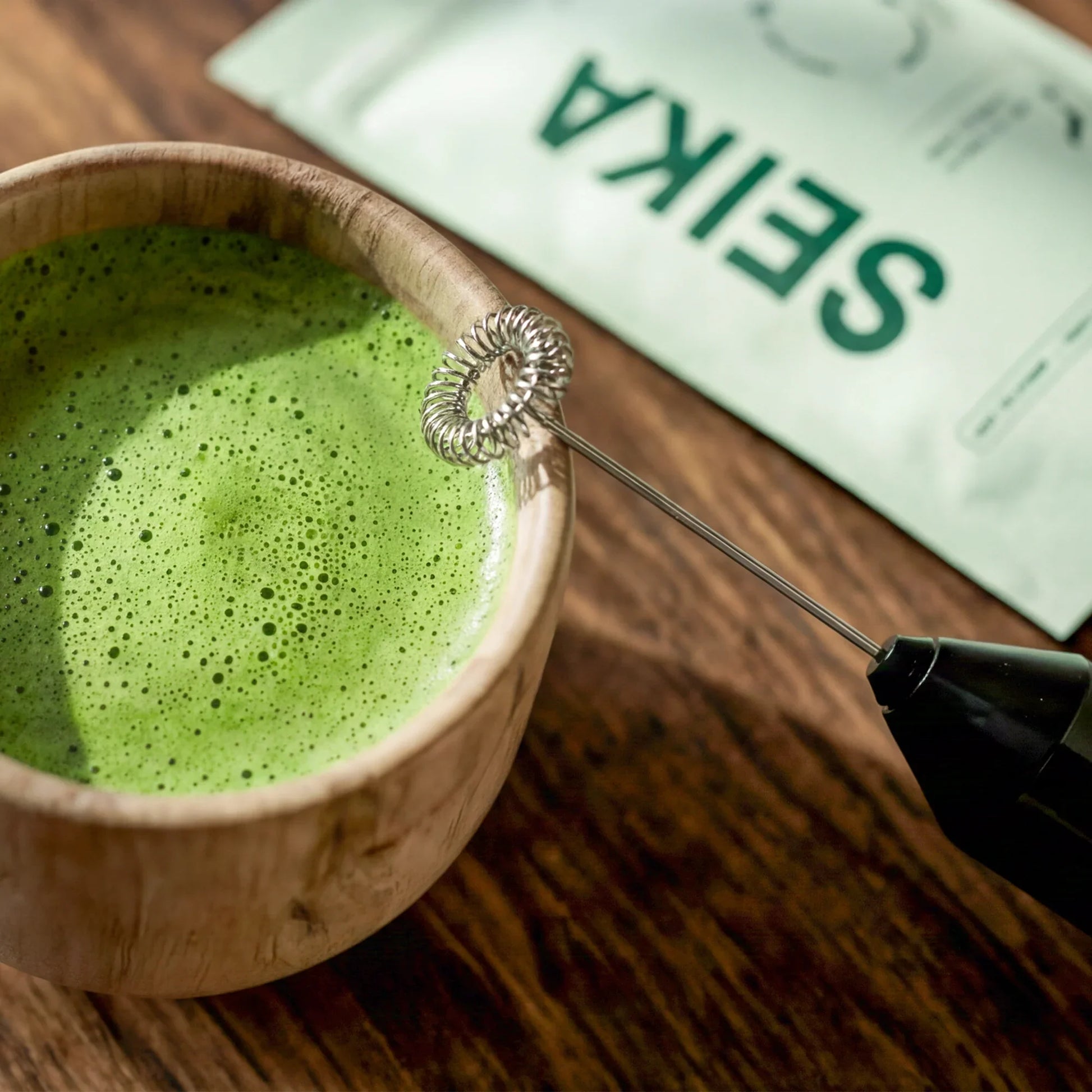 Mousseur électrique pour matcha